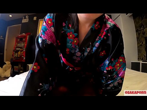 ❤️ Keçika ciwan a cosplay ji seksê hez dike ku bi orgazmê bi şûjinek di hespêk û blowjob de. Keçika Asyayî ya bi pisîka porî û bi cil û bergên kevneşopî yên Japonî di vîdyoya amator de ku masturbasyona bi pêlîstokên qijikê nîşan dide. Sakura 3 OSAKAPORN. ❤ Vîdyoyê qijkî li porno ku.tubsexer-porn.ru ❌️❤